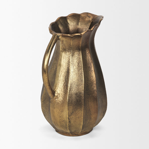 Anya Scalloped Jug