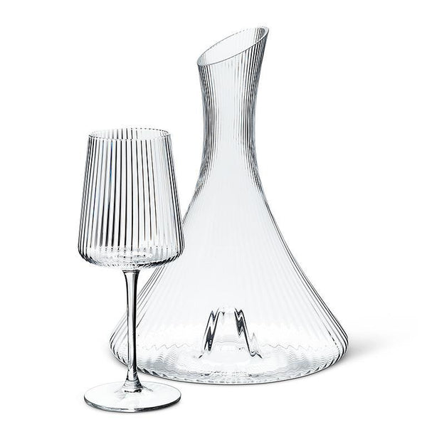 Tight Optic Wine Carafe
