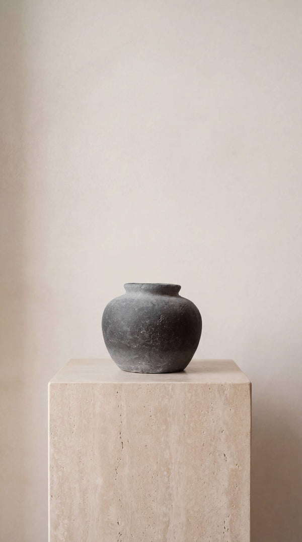 Terracotta Vase - Elna