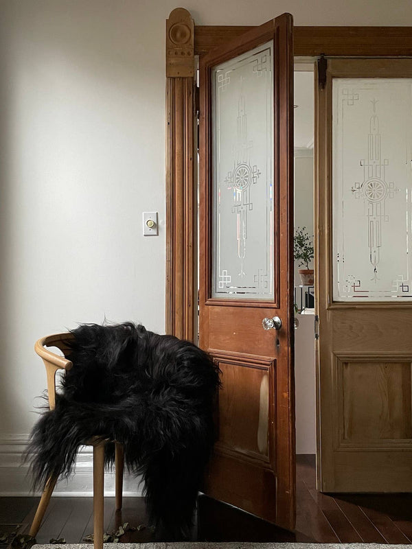 Black Icelandic Sheepskin Throw Rug