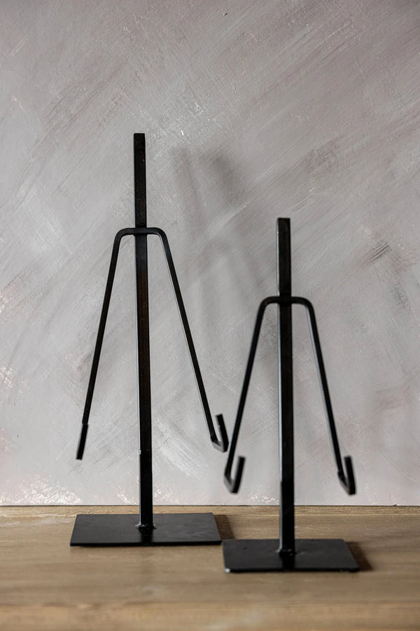 Dual Arm Black Iron Easel