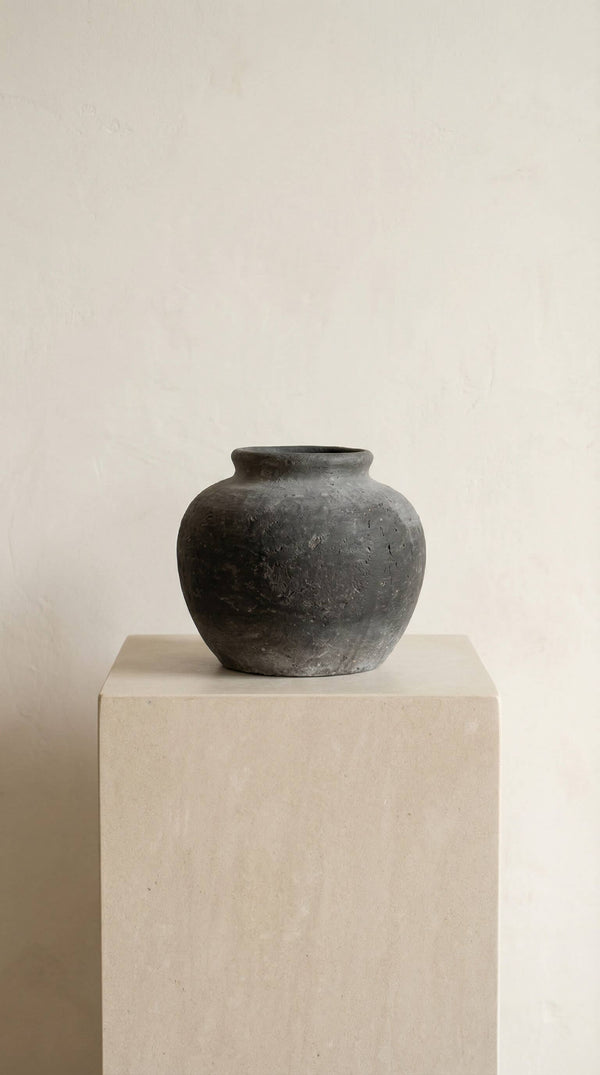 Terracotta Vase - Elna
